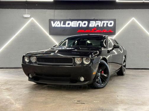 Brilliant Black Crystal Pearlcoat 2009 Dodge Challenger SRT8