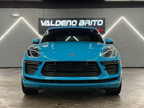 Blue 2021 Porsche Macan Macan Turbo