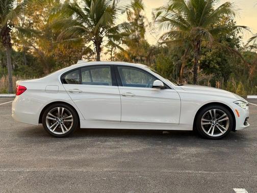 2018 BMW 330 330i Sedan 4D