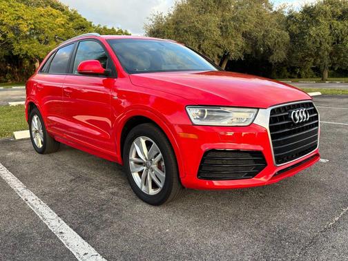 2018 Audi Q3 Premium Sport Utility 4D