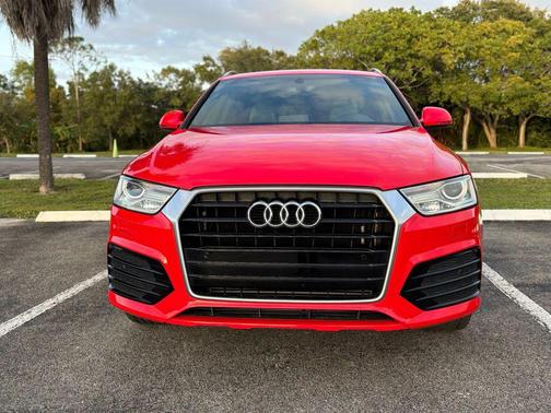 2018 Audi Q3 Premium Sport Utility 4D