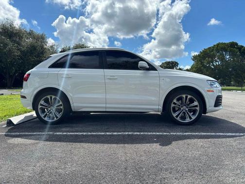 2018 Audi Q3 Premium Sport Utility 4D