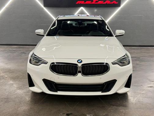 Alpine White 2022 BMW 230 i
