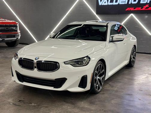 Alpine White 2022 BMW 230 i