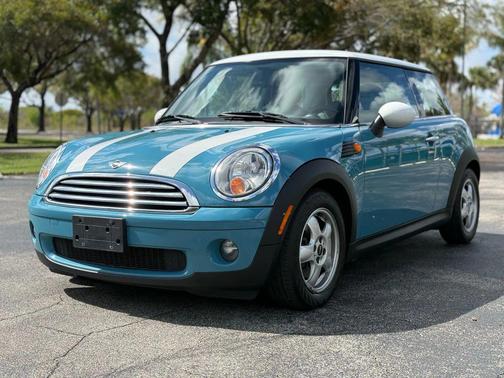 2009 MINI Cooper Base