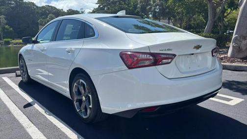 2022 Chevrolet Malibu FWD LT