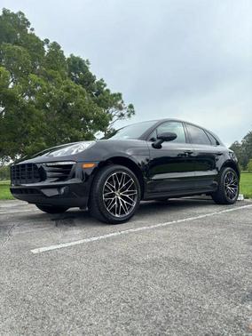 2018 Porsche Macan Sport Utility 4D