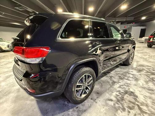 2019 Jeep Grand Cherokee Laredo
