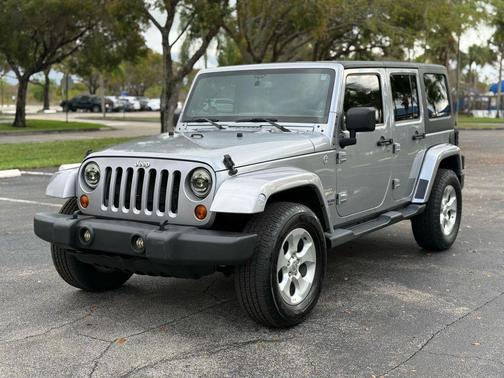 2013 Jeep Wrangler Unlimited Sahara
