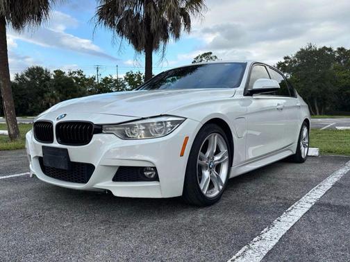 2018 BMW 330e iPerformance