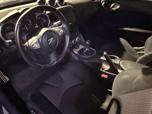 2017 Nissan 370Z Base