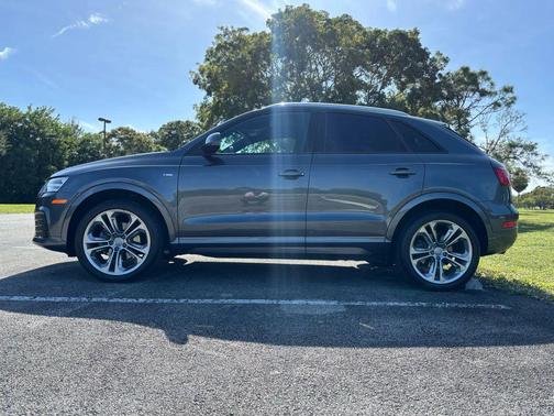 2018 Audi Q3 Premium Sport Utility 4D