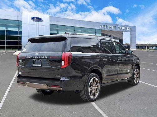 Agate Black Metallic 2026 Ford Expedition Max King Ranch