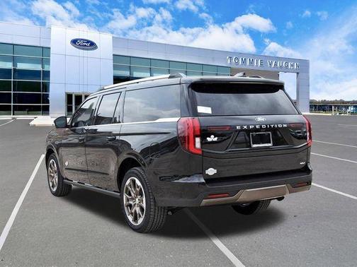 Agate Black Metallic 2026 Ford Expedition Max King Ranch