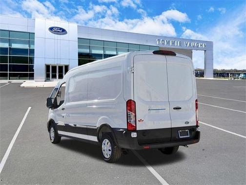 2025 Ford E-Transit Base