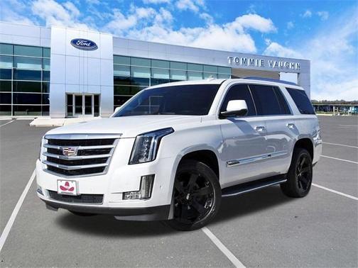 2018 Cadillac Escalade Luxury