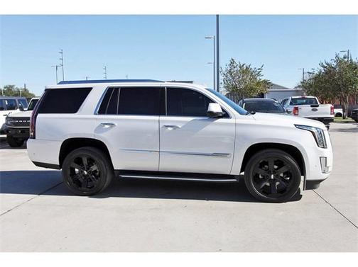 2018 Cadillac Escalade Luxury