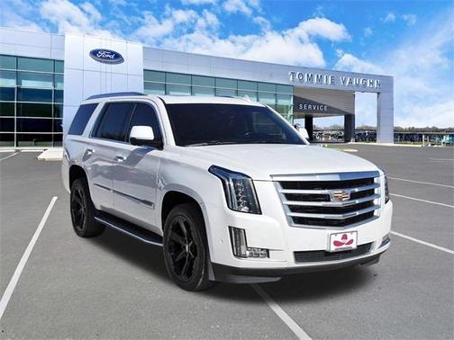 2018 Cadillac Escalade Luxury