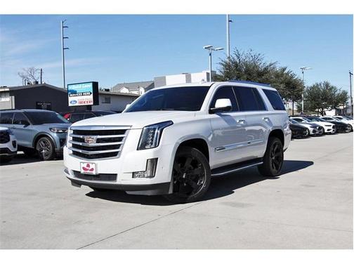 2018 Cadillac Escalade Luxury