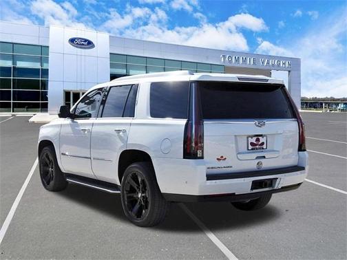 2018 Cadillac Escalade Luxury