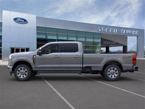 2025 Ford F-350 Lariat Super Duty