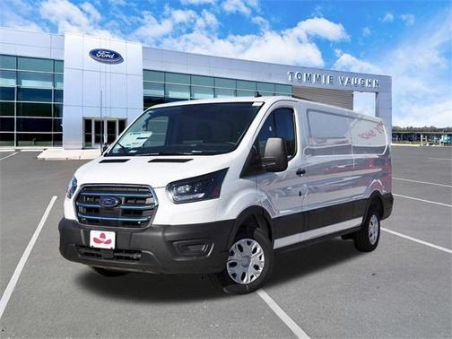 2025 Ford E-Transit Base
