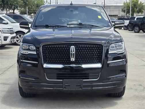 2023 Lincoln Navigator Reserve