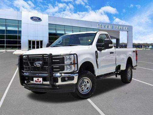 Oxford White 2023 Ford F-250 XL