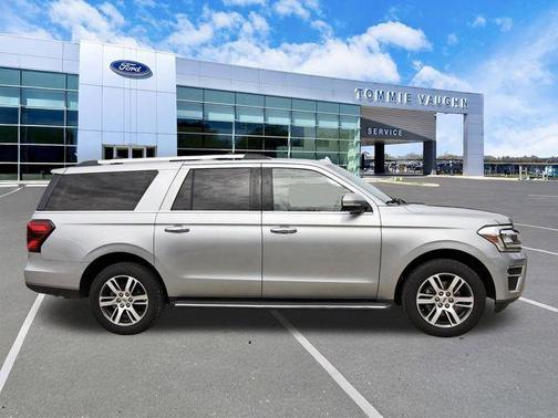 Star White 2022 Ford Expedition Max Limited