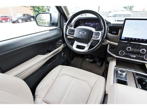Star White 2022 Ford Expedition Max Limited