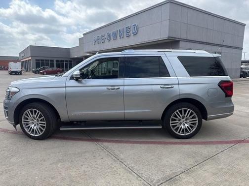 2023 Ford Expedition Platinum