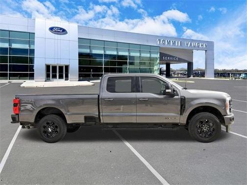 2023 Ford F-350 Lariat Super Duty