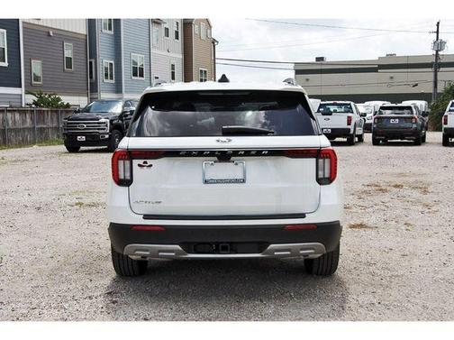 White Metallic 2026 Ford Explorer Active