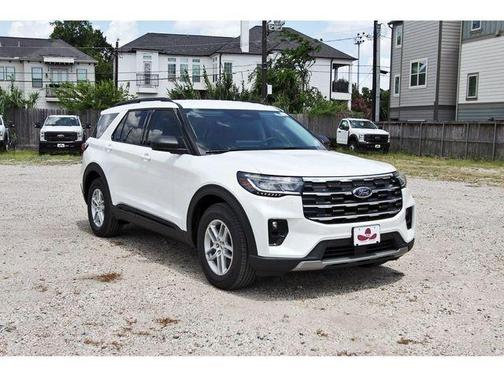 White Metallic 2026 Ford Explorer Active
