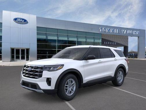 White Metallic 2026 Ford Explorer Active