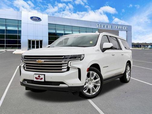 Iridescent Pearl Tricoat 2021 Chevrolet Suburban High Country