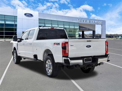 2024 Ford F-350 Lariat Super Duty