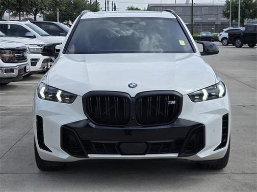 2024 BMW X5 M60i