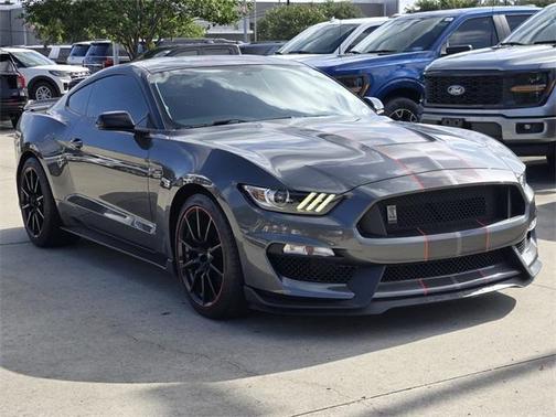 2016 Ford Shelby GT350 Base
