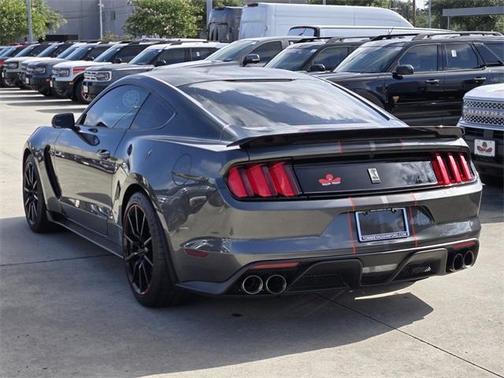 2016 Ford Shelby GT350 Base