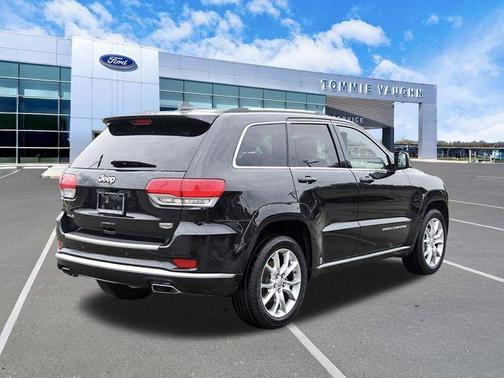 Brilliant Black Crystal Pearlcoat 2015 Jeep Grand Cherokee Summit