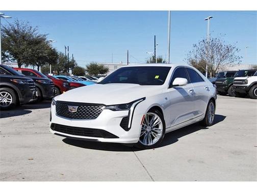2023 Cadillac CT4 Premium Luxury