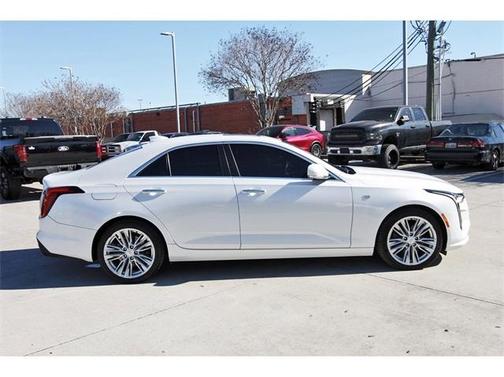 2023 Cadillac CT4 Premium Luxury