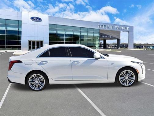 2023 Cadillac CT4 Premium Luxury