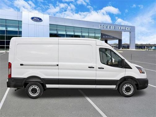 2026 Ford Transit-250 148 WB Medium Roof Cargo