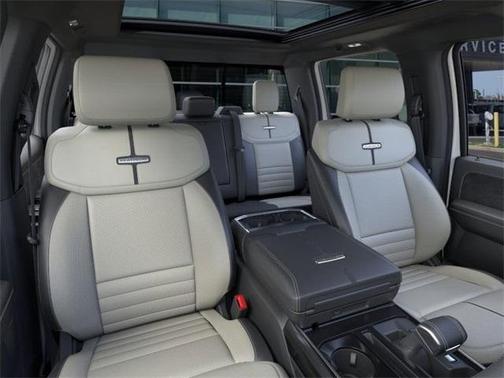 2025 Ford F-150 Lightning Platinum
