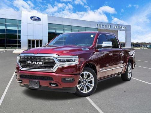 Delmonico Red Pearlcoat 2022 RAM 1500 Limited