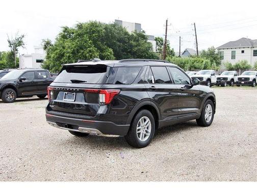 Agate Black Metallic 2026 Ford Explorer Active