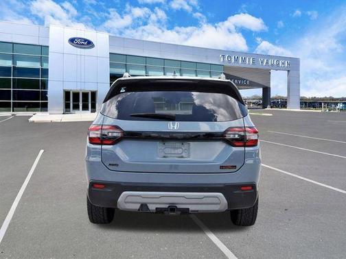 Sonic Gray Pearl 2024 Honda Pilot TrailSport