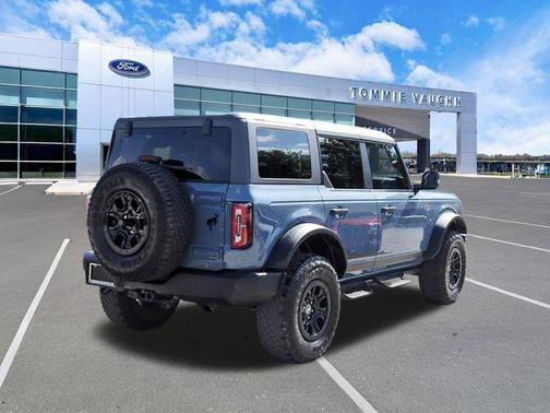 Azure Gray Metallic 2023 Ford Bronco Wildtrak